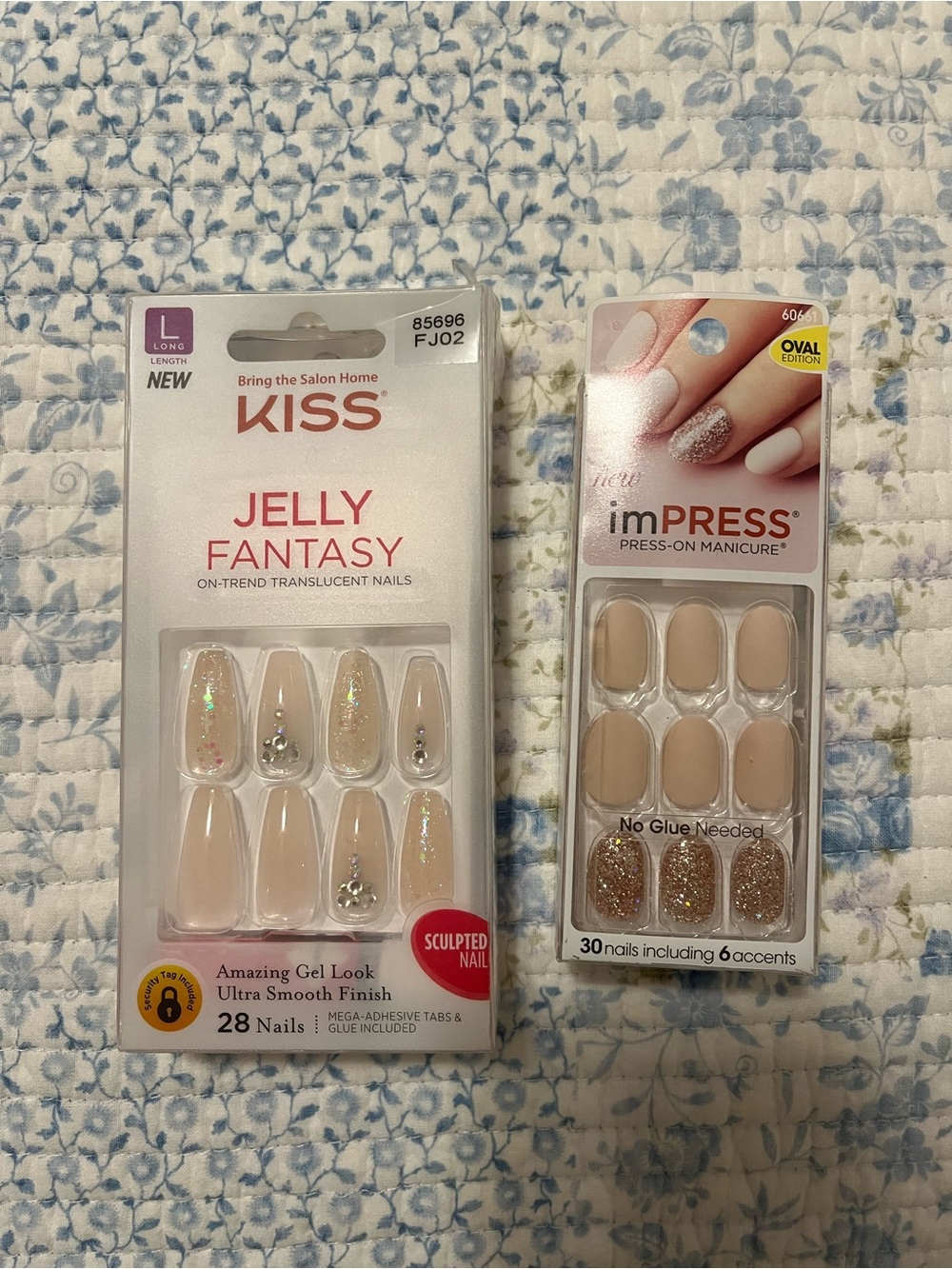 Press on nails